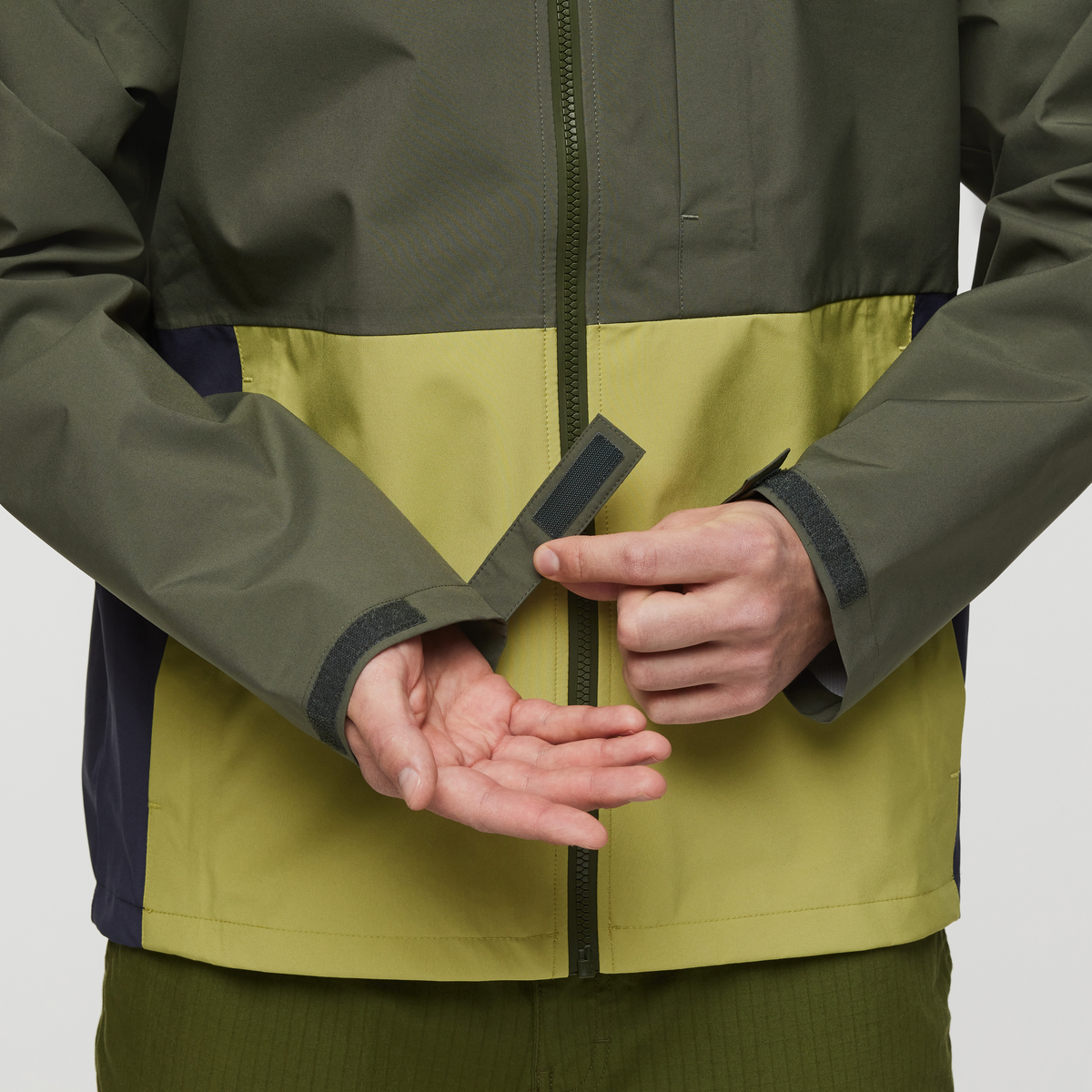 COTOPAXI Mens Cielo Rain Jacket